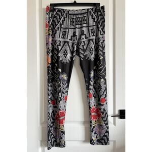 Johnny Was Size L Faux Embroidery Floral Printed Leggings Black Stretch Pull On
